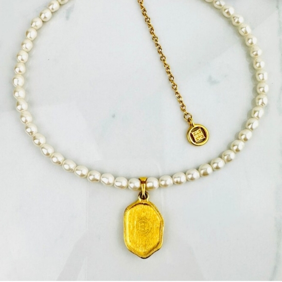 📿 VINTAGE GIVENCHY  PEARL NECKLACE - Picture 13 of 13